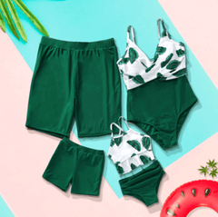 Maillot de bain famille assorti blanc et vert avec des feuilles