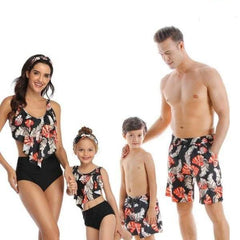 Maillot de bain famille assorti noir avec des fleurs