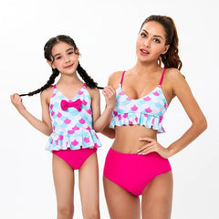 Maillot de bain mère fille bleu et rose à pois