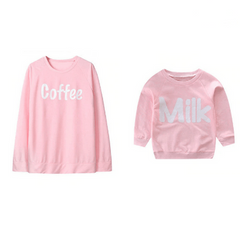 Pull mère fille café et lait rose
