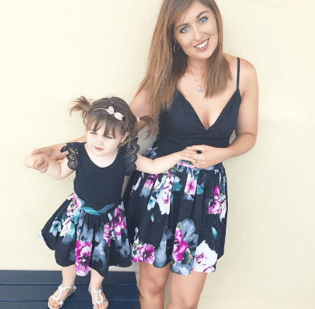 Robe fleurie noire mère fille