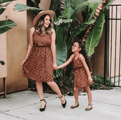 Robe mère fille assortie léopard