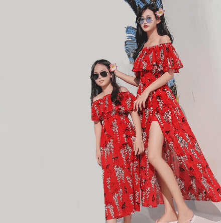 Robe mère fille ouverte pour l'été