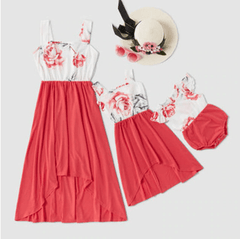Robe mère fille rouge et blanche à fleurs