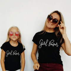 Tee shirt mère fille les filles ont le pouvoir