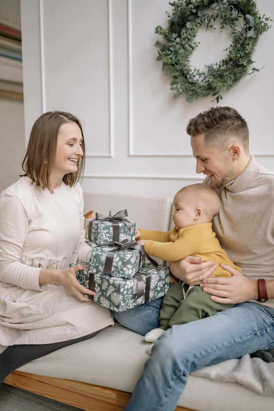 Comment simplifier les cadeaux en famille sans perdre la magie des moments importants