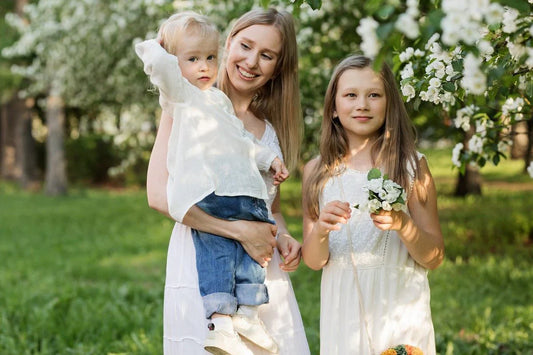Quelles robes mère-fille choisir pour une cérémonie ?