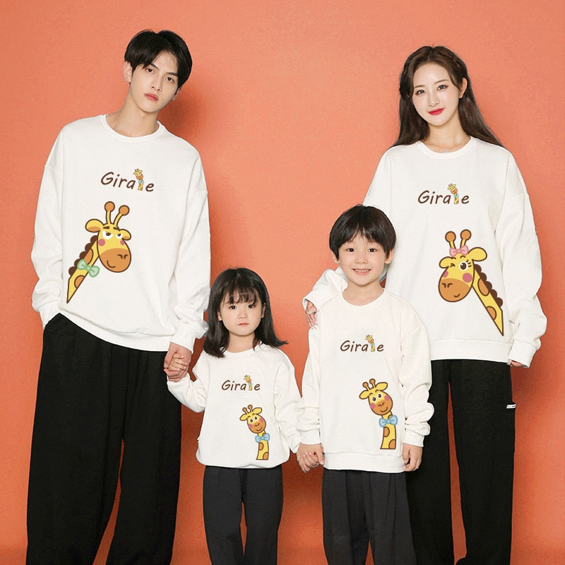 Pull famille assorti girafe Ma Famille D abord Ma famille d abord
