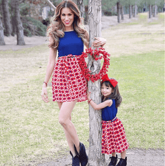 Robe mère fille bleu et rouge