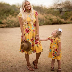 Robe mère fille jaune à fleurs