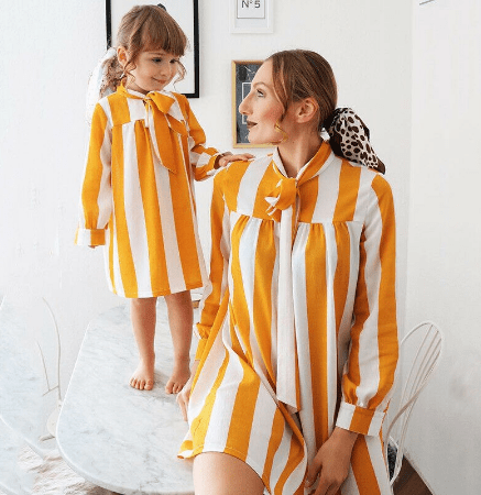 Robe mère fille orange et blanche