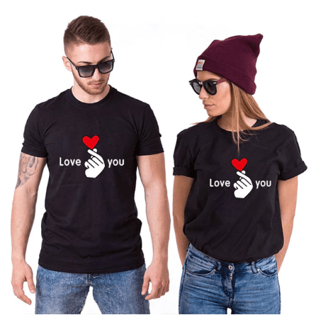 Tee shirt couple doigt et cœur noir