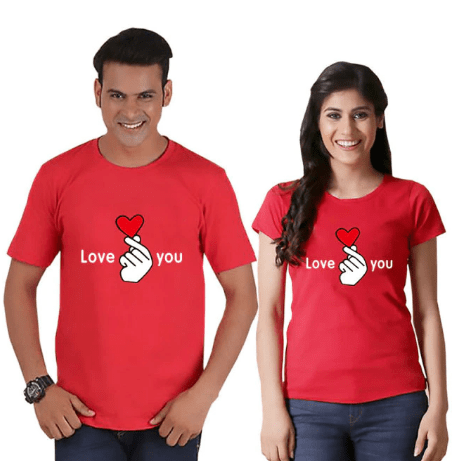 Tee shirt couple doigt et cœur rouge