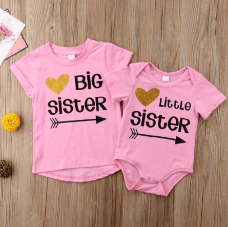 Tee shirt pour petites et grandes sœurs avec une flèche